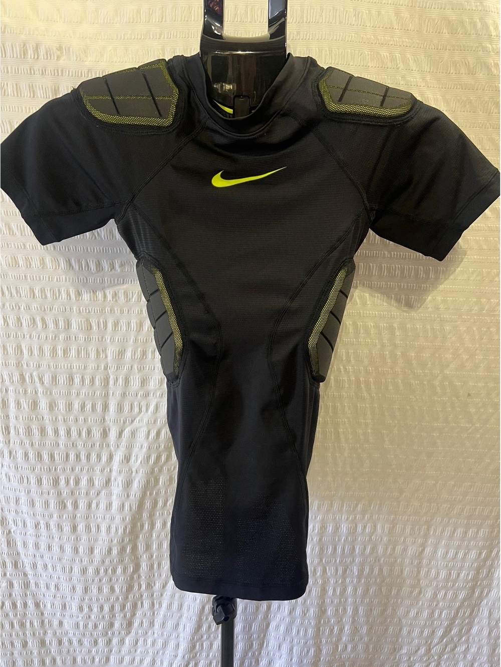 Nike Pro Combat Padded Compression Football Shirt Youth XL 14-16 Black Volt